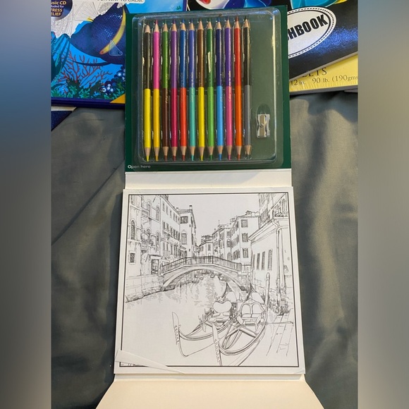 Miscellaneous coloring books - Picture 6 of 6